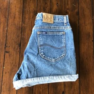 SUMMER SALE 🌿Vintage Lee Denim Shorts